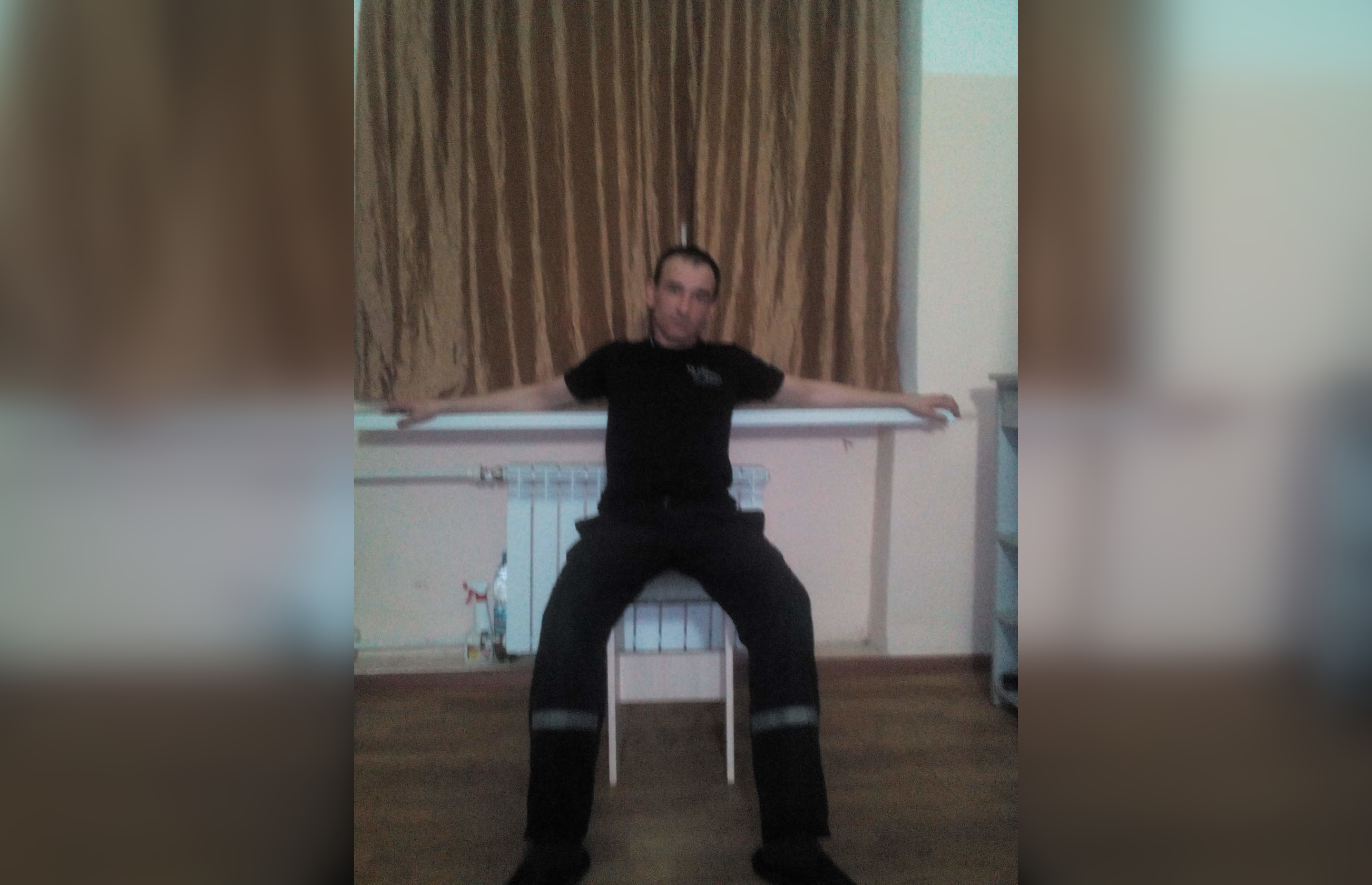 Бывший сотрудник волгоградской налоговой носил на работу фальшивые справки и упо