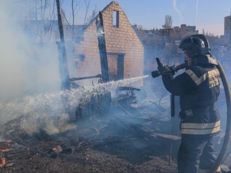 Три мужчины сгорели заживо в квартире в Волгограде Три мужчины сгорели заживо в квартире в Волгограде