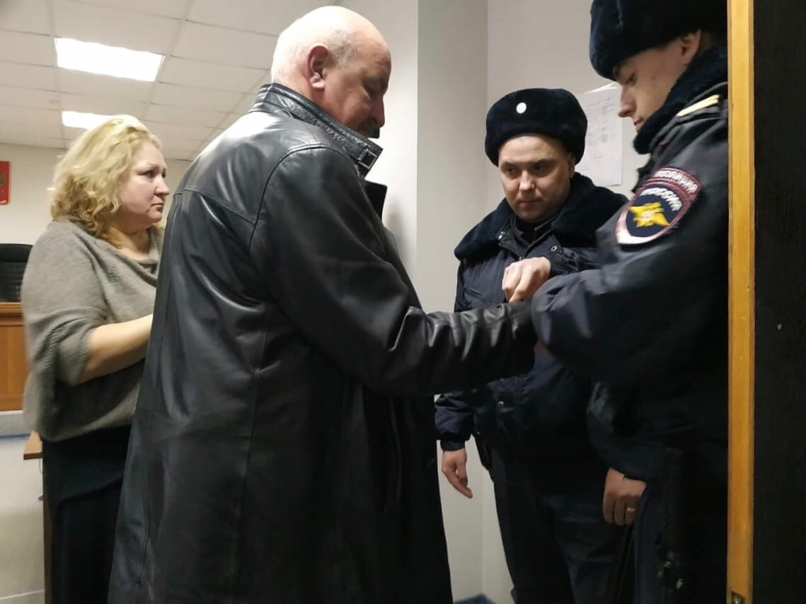 Второй срок получит бывший вице-мэр Волгограда Доронин за попытку нажиться на женском горе Второй срок получит бывший вице-мэр Волгограда Доронин за попытку нажиться на женском горе