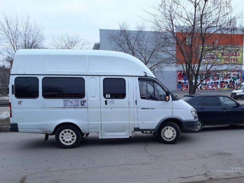 «В больнице 14-летняя девочка»: водитель маршрутки влетел в отечественную легковушку на юге Волгограда «В больнице 14-летняя девочка»: водитель маршрутки влетел в отечественную легковушку на юге Волгограда
