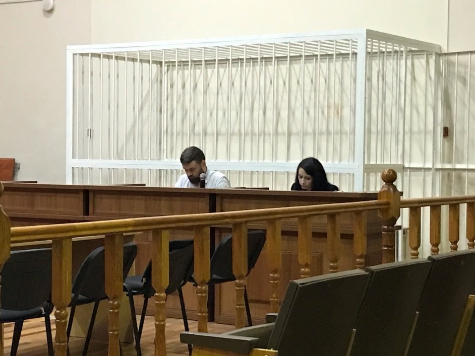 «Отложили на месяц»: насмерть сбившая двух волгоградцев судья пытается избежать наказания беременностью «Отложили на месяц»: насмерть сбившая двух волгоградцев судья пытается избежать наказания беременностью