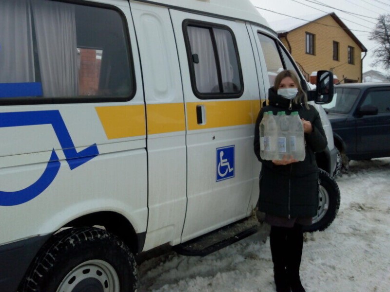 В Волгоградской области крещенскую воду доставляли верующим на дом В Волгоградской области крещенскую воду доставляли верующим на дом