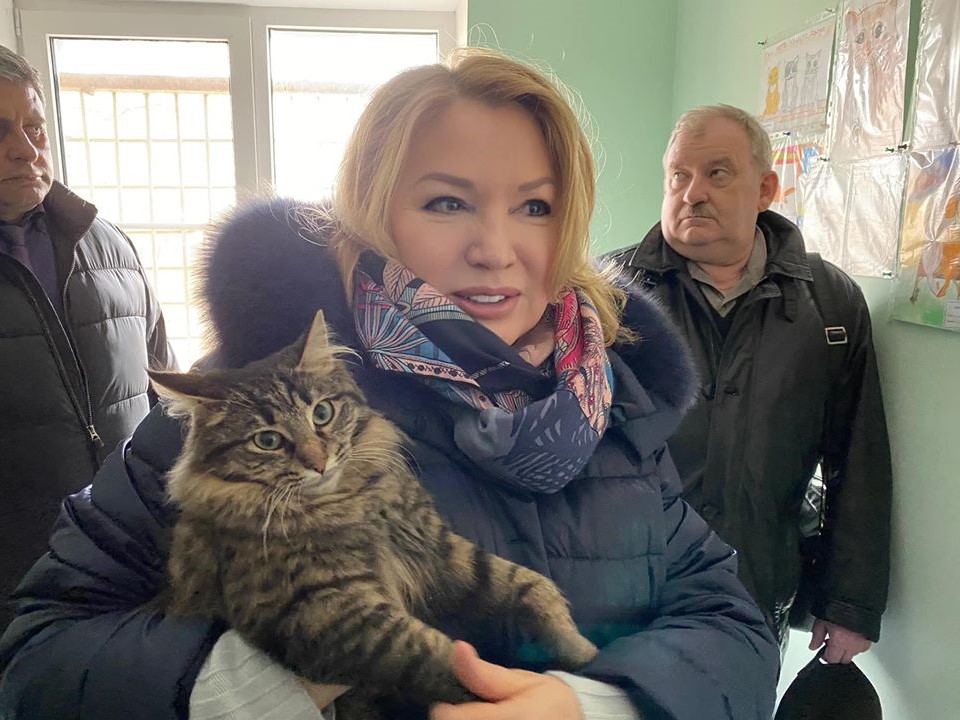 День защиты детей: депутат Ирина Соловьева поблагодарила двоих братьев за спасение людей из горящего дома День защиты детей: депутат Ирина Соловьева поблагодарила двоих братьев за спасение людей из горящего дома